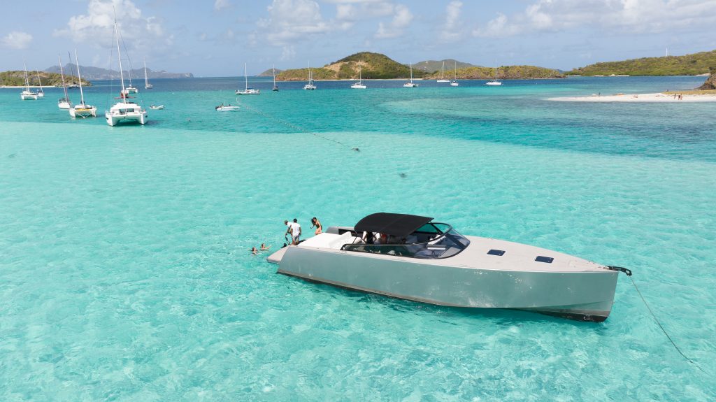 Catamaran Charter Canouan Estate Resort & Villas. Yachting Van Dutch St Vincent & The Grenadines. 